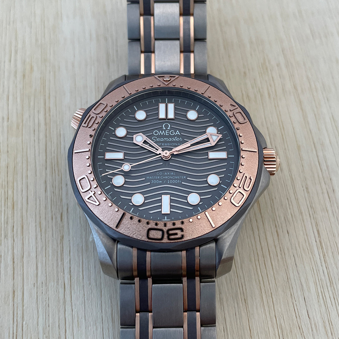 Omega Seamaster Diver 300 210.60.42.20.99.001
at FLYBACK TIME