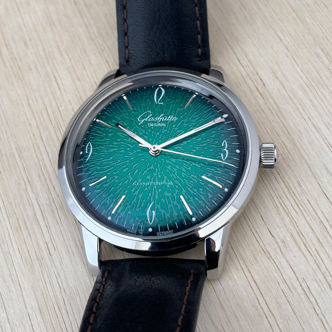 Glashütte Original Sixties 1-39-52-03-02-04 at FLYBACK TIME